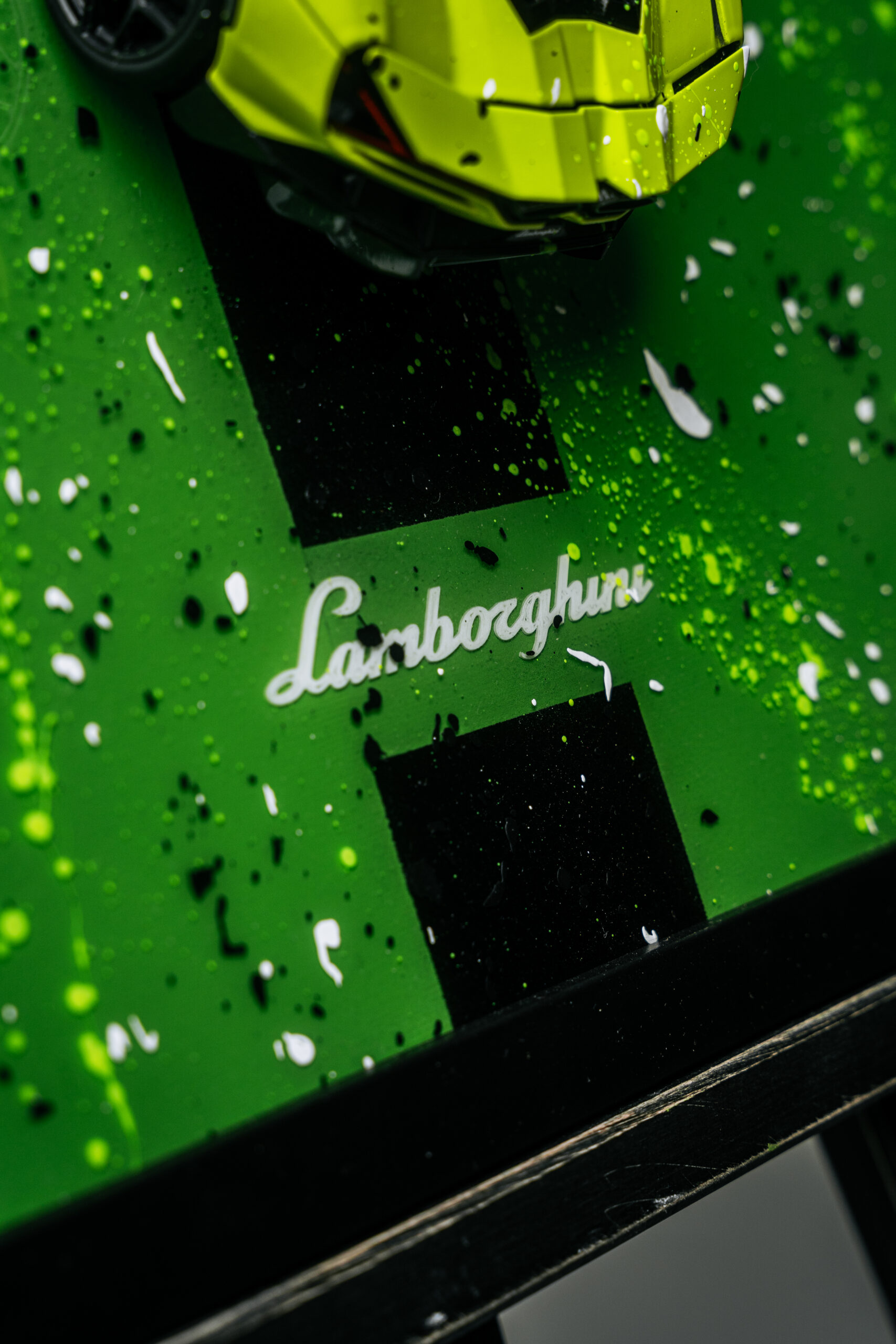 Lamborghini Revuelto - Image 4