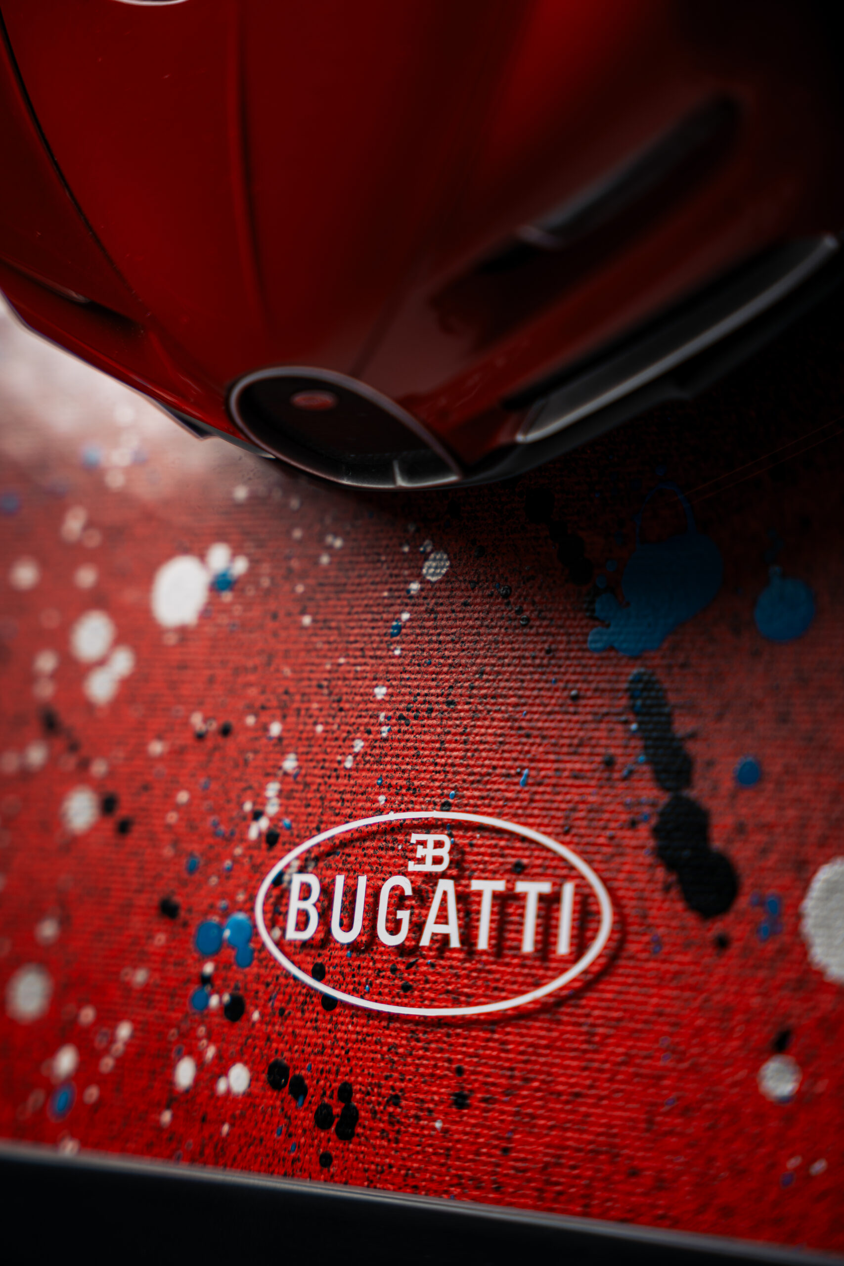 Bugatti Chiron - Image 10